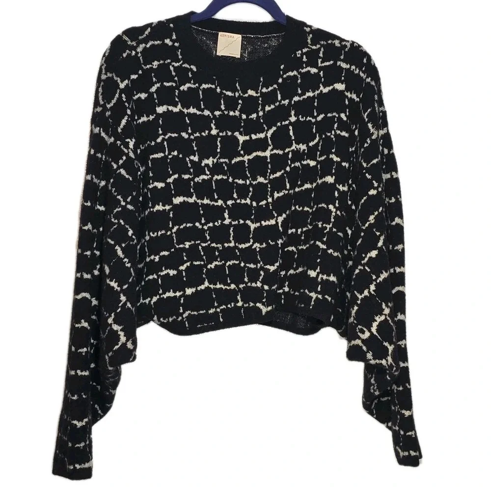 Kerisma Black White Cropped Sweater OS GUC Cozy Chic Boho‎ 🖤✨
